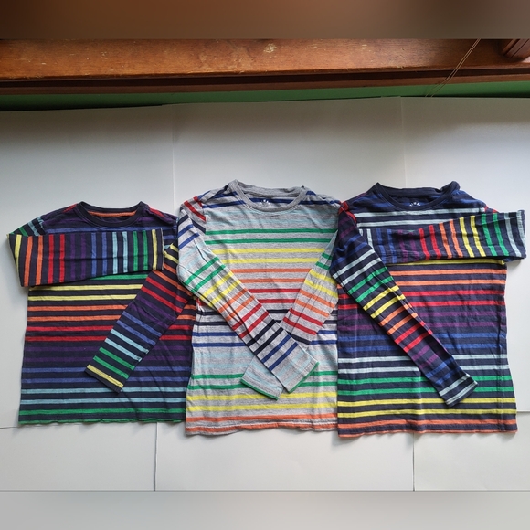 Bundle of Primary tees 10-12 - Picture 9 of 16